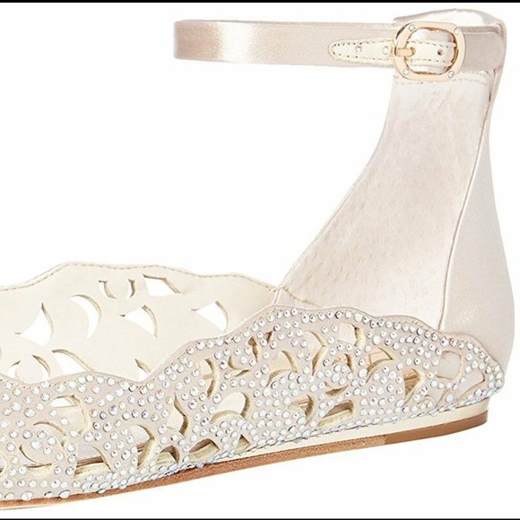 IMAGINE Vince Camuto -IM-GARYN -Bridal/wed flat - Picture 3 of 3